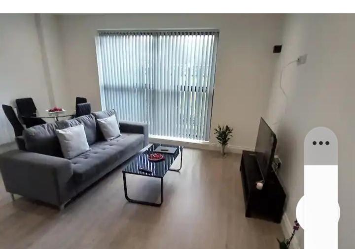 Cozy 2 Bedrooms Apartment Canvey Island Екстер'єр фото
